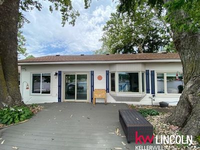 2372 E Lake Dr