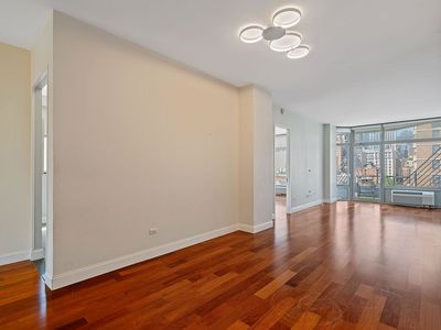 200 E 32nd St APT 9B