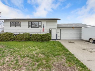 523 Hewitt Dr