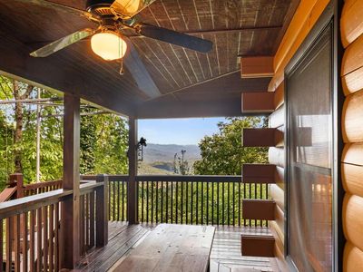 355 Oak Ridge Ln
