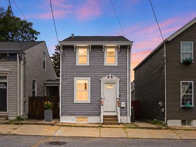 634 W 12th St