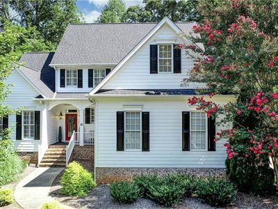 18 Heathrow Ct