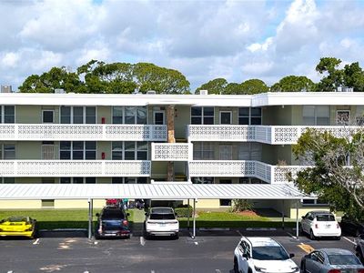 4890 Bay St NE APT 324
