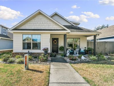 3905 SW Ridgepointe Ave