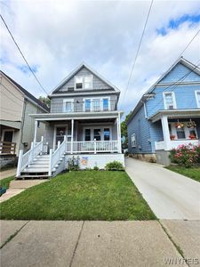 33 Baxter St #2