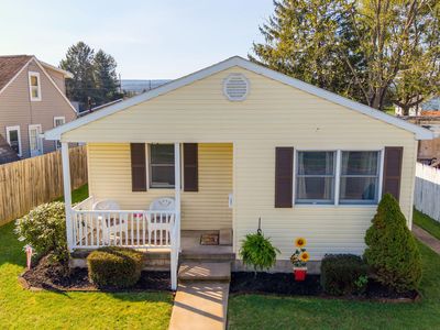 1902 Fairview Ave