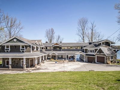 2964 W Lake Rd