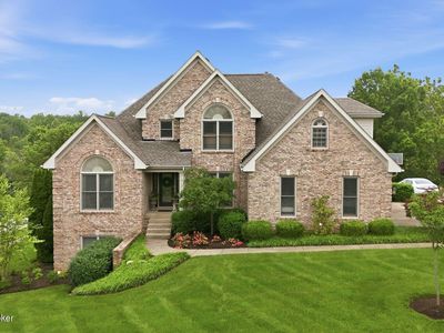 900 Woodland Heights Dr