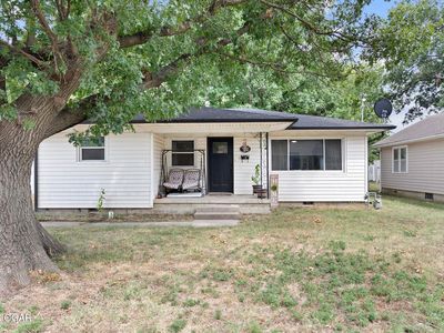210 S Goode Ave