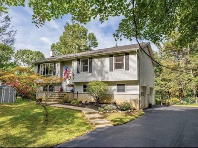 Property at 6 Upper Notch Rd, Sussex, NJ