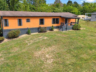 1219 Dockery Ln SE