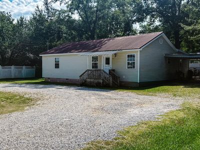 Property at 111 Ozark Rd, Abbeville, AL