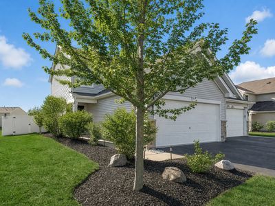 Property at 600 Vine St, Hampshire, IL