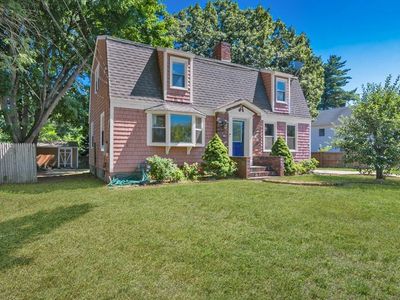 14 Bessbrook St