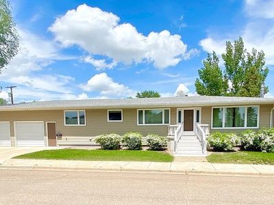 Property at 402 1st St NW, Bowman, ND