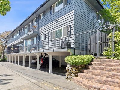 1823 NE Multnomah St