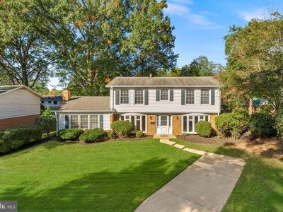 4822 King Richard Dr