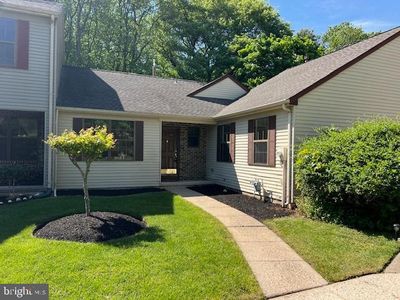 Property at 34 Bretshire Ct, Medford, NJ