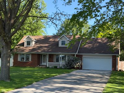 604 W Jane Dr