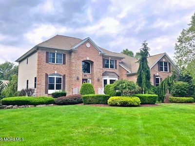 9 Woodmere Road