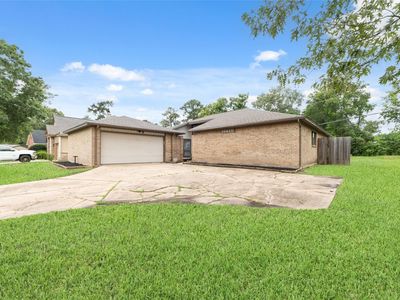 Property at 16611 N Quadrant Ct, Crosby, TX