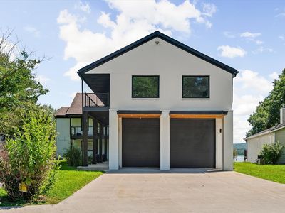 7800 Lakewood Dr