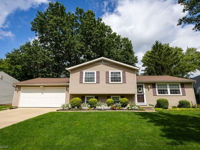 Property at 1017 Gentry Dr, Medina, OH