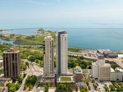 825 North Prospect AVENUE #702