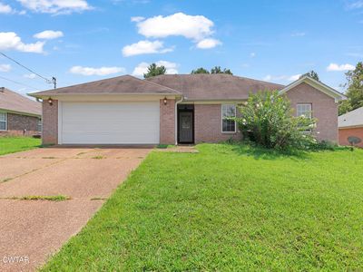 Property at 30 Hayworth Cv, Jackson, TN
