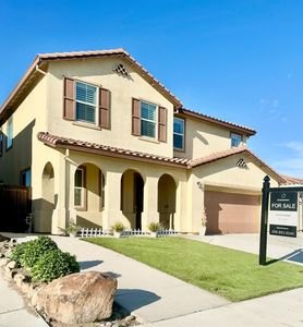 1489 Veteran St