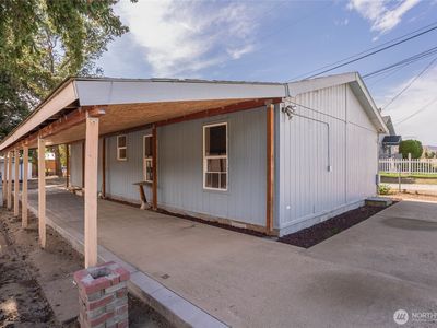 327 Easy Street