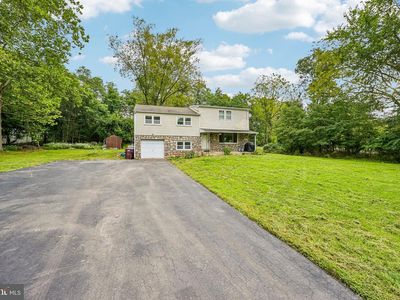 3235 Marilyn Ave