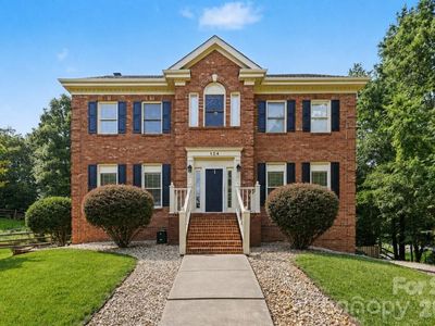 104 Southern Cross Ln