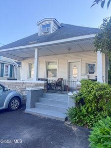 10 Milton Street