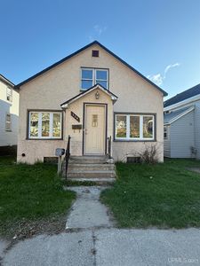 Property at 304 W Onota St, Munising, MI