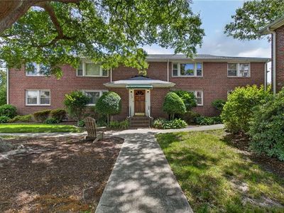 318 24th St APT 2