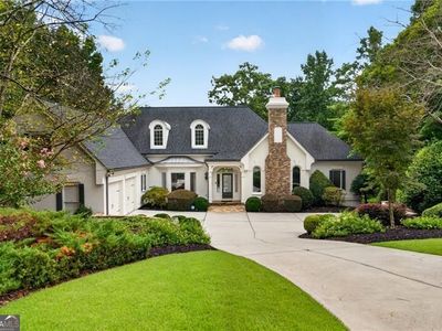 950 Tiverton Ln