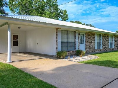 344 Tarleton St