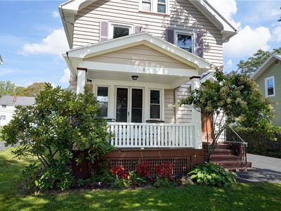 152 Colonial Rd