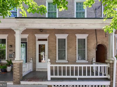 111 Pearl St