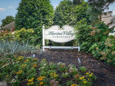 953 Yacht Club Dr
