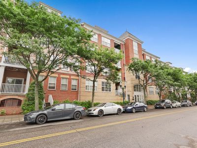 25 Adams Avenue #411