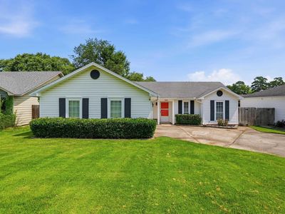 900 Edgewood Dr