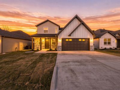 5557 Mercedes Cir