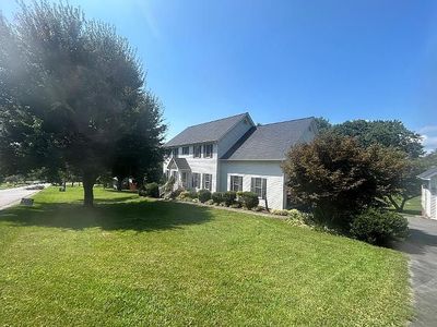 905 Katies Way