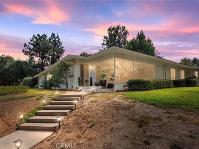 250 Edgemont Pl