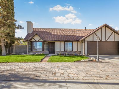 566 E Avenue R8