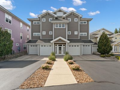 13234 Lakeshore Dr UNIT K-302