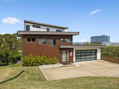 3300 Nevada Ave