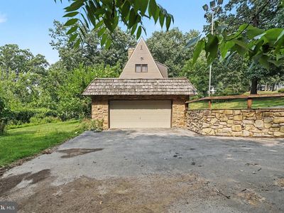 299 Mushroom Hill Rd